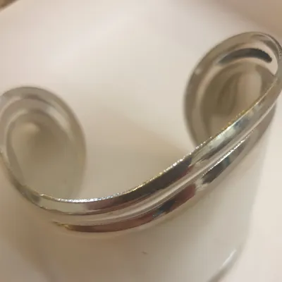 Bracelet argenté d 6